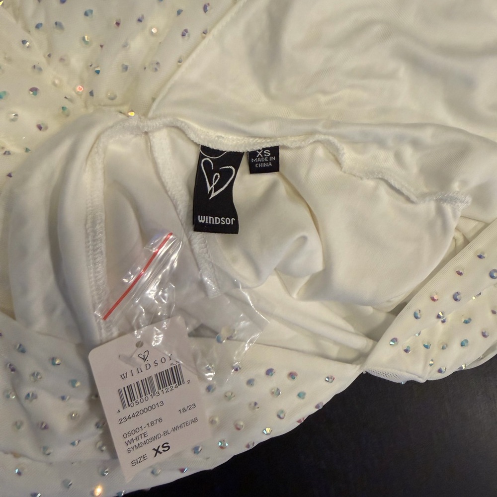 NWT Celine Rhinestone Plunge V-Neck Party Dress Windsor xs - Picture 7 of 8